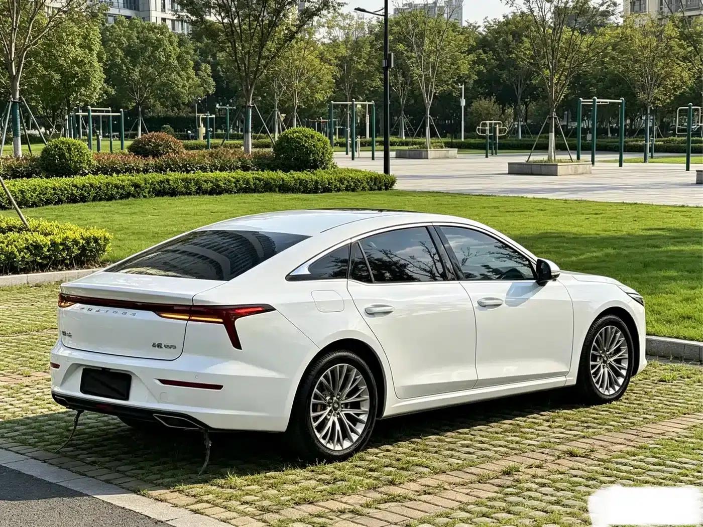 Bestune B70 2023 Model, Third Generation, 1.5T Automatic Enjoyment Edition — миниатюра 7