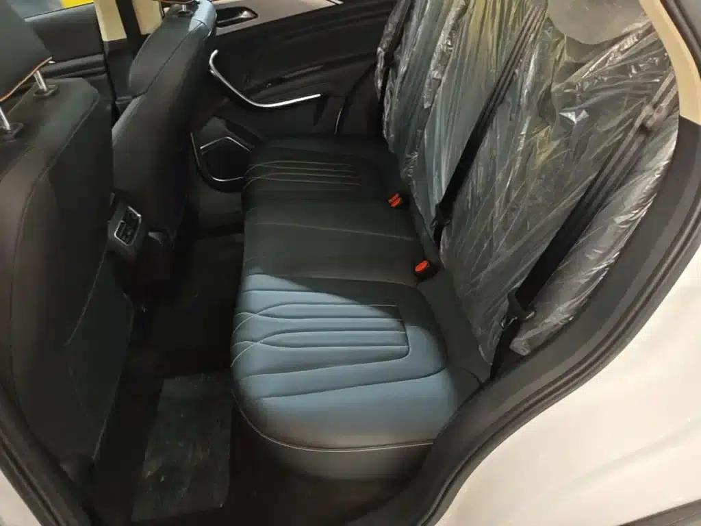 Bestune T77 2023 1.5T Automatic Luxury Edition — миниатюра 17