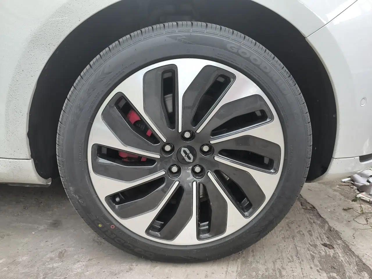 Hima AITO M5 2022 Extended-Range Four-Wheel Drive Ultimate Edition — миниатюра 8