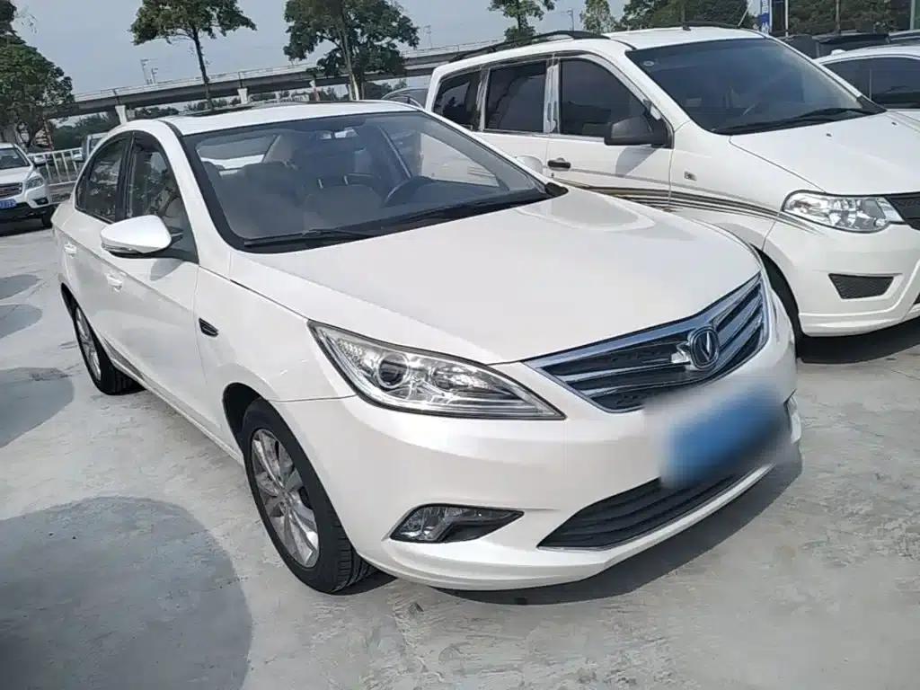 Changan Eado 2014 1.6L Manual Deluxe Edition — миниатюра 4