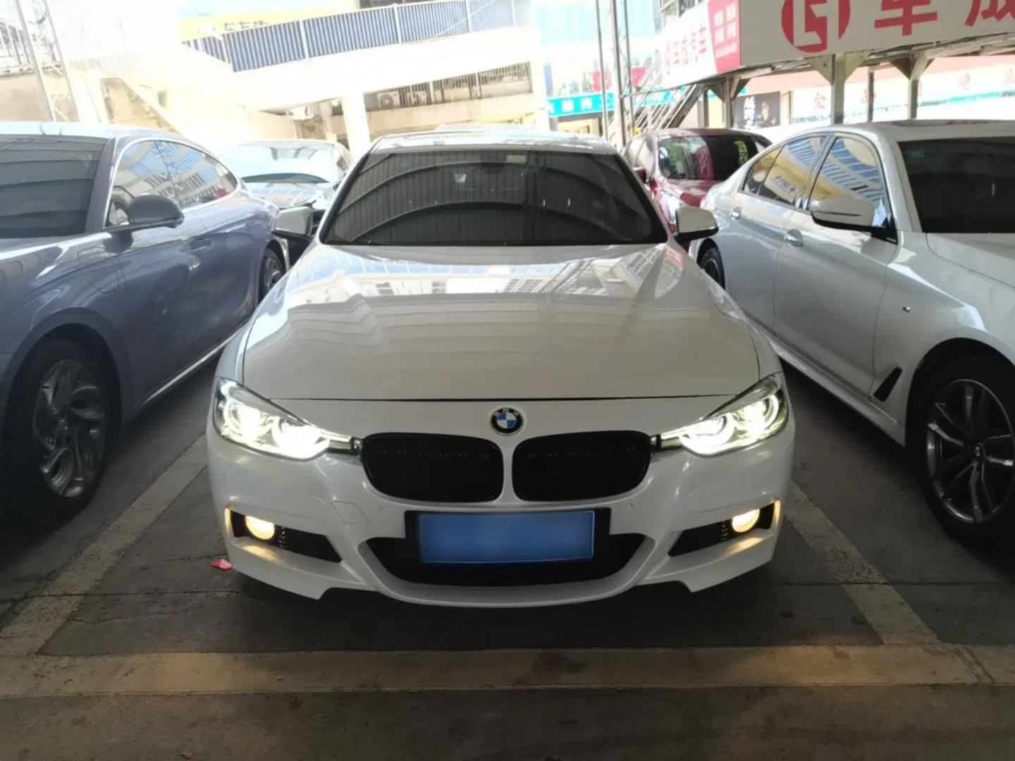 BMW 3 Series 2017 320Li Fashion Model — миниатюра 2
