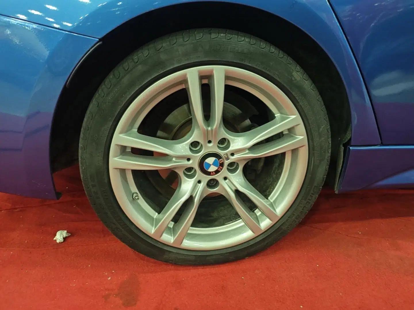 BMW 3 Series 2017 320i M Sport — миниатюра 11