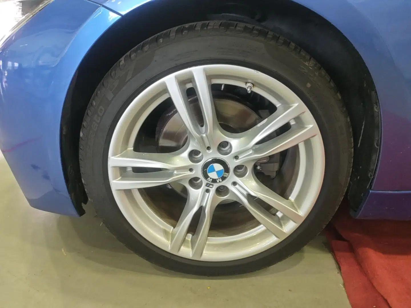 BMW 3 Series 2017 320i M Sport — миниатюра 10