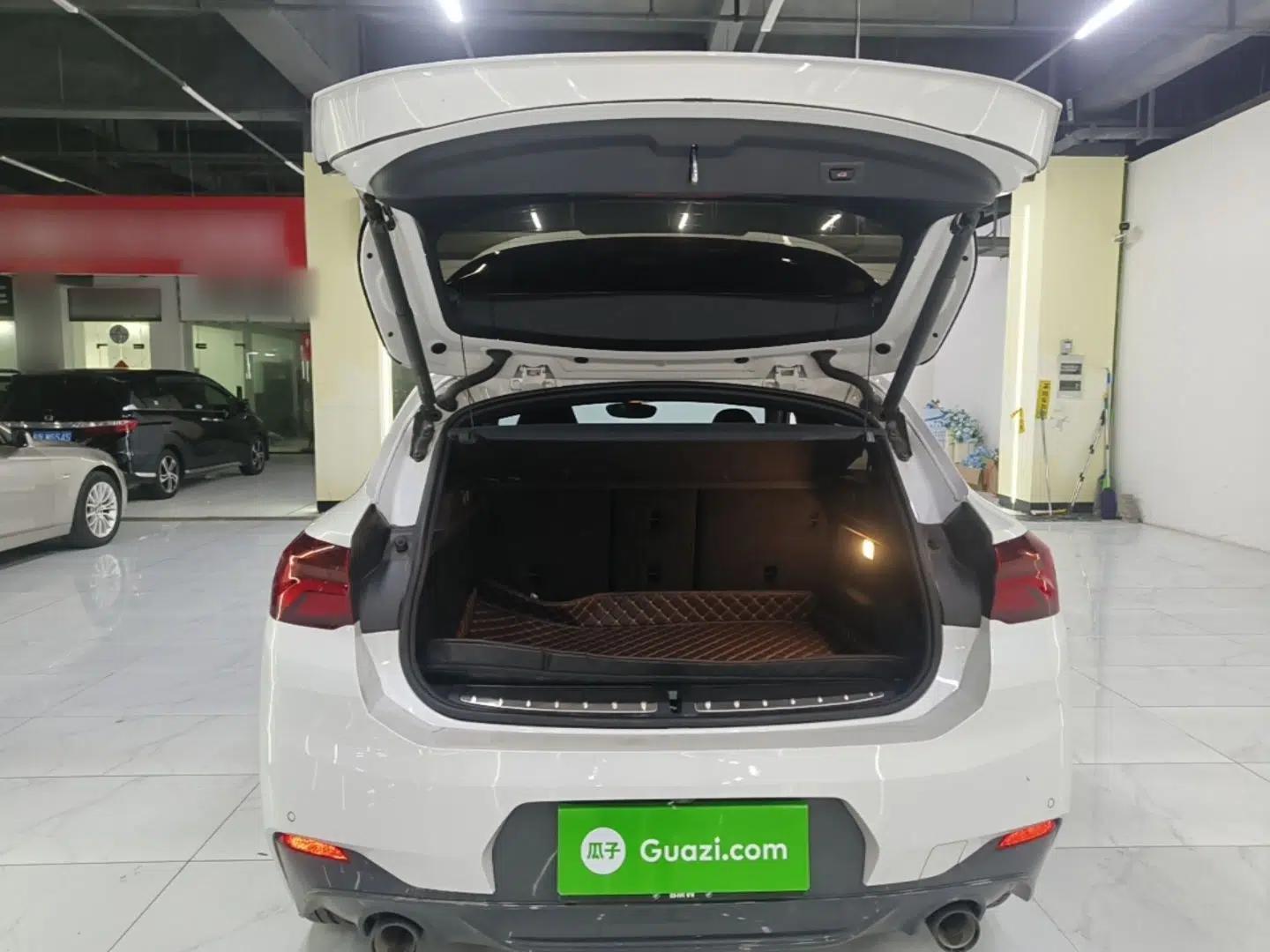 BMW X2 2023 sDrive 25i Shining Edition — миниатюра 22