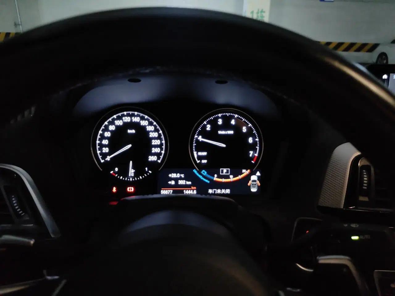 BMW 2 Series 2019 225i Convertible Coupe Luxury Edition M Sport Package — миниатюра 11