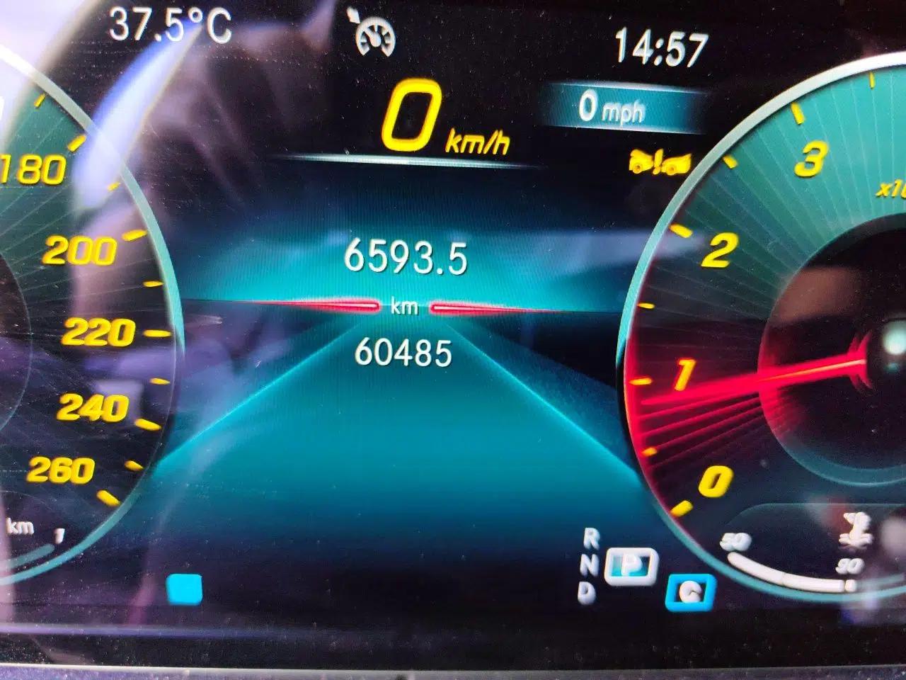 Mercedes-Benz E-Class 2023 Updated E 300 L Fashion Edition — миниатюра 12