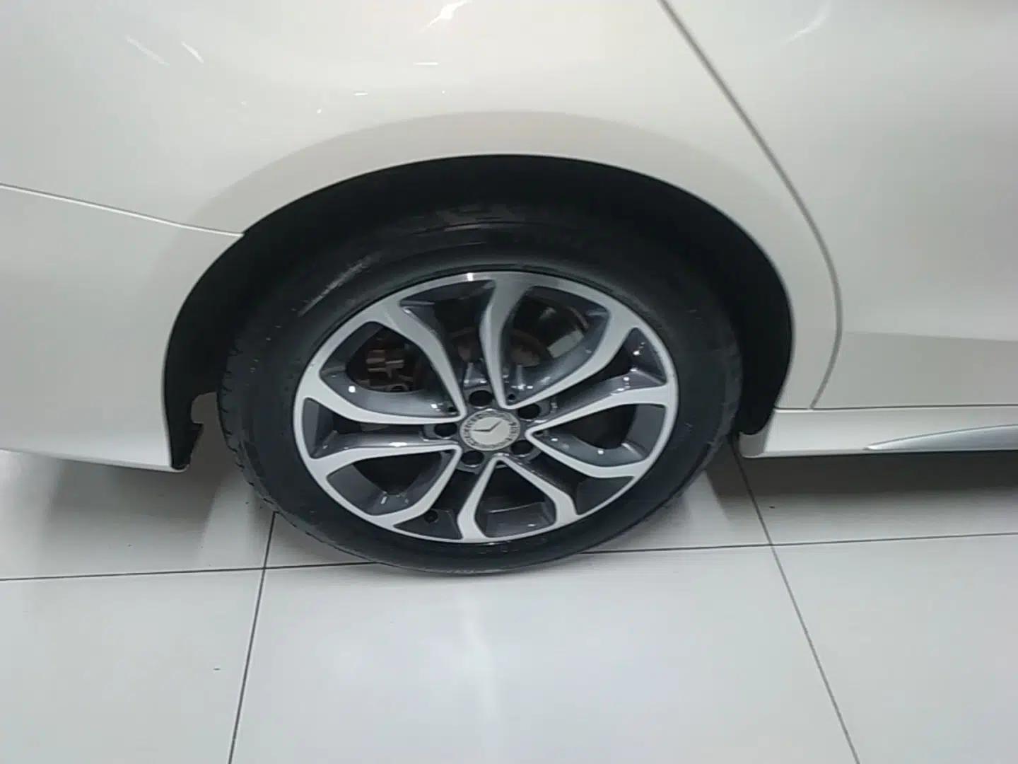 Mercedes-Benz C-Class 2015 C 200 L Sport Edition — миниатюра 11