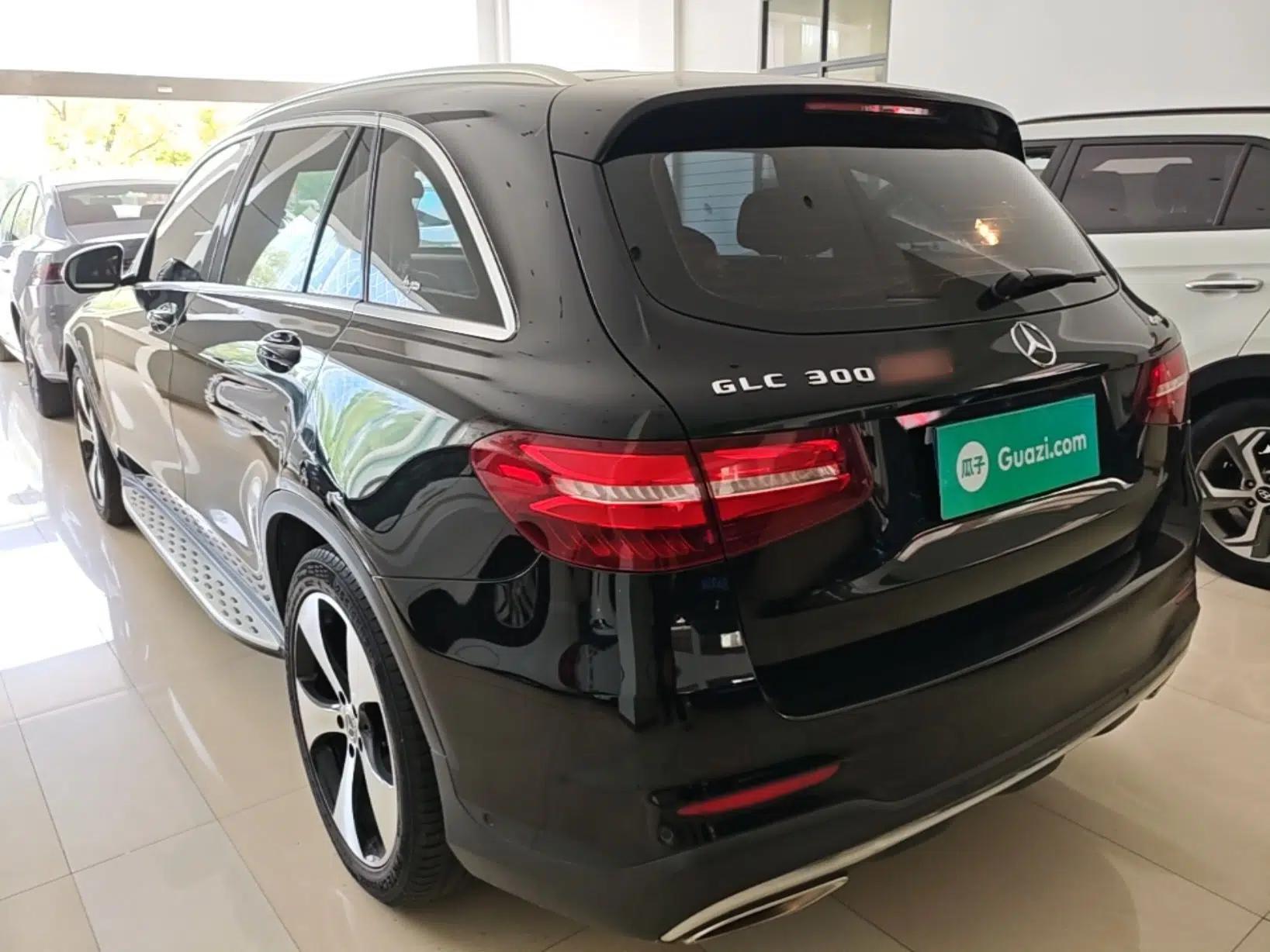 Mercedes-Benz GLC 2018 Refreshed GLC 300 4MATIC Dynamic Edition — миниатюра 4