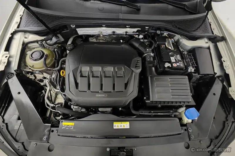2020 Volkswagen Passat 330TSI DSG Leading Edition — миниатюра 5