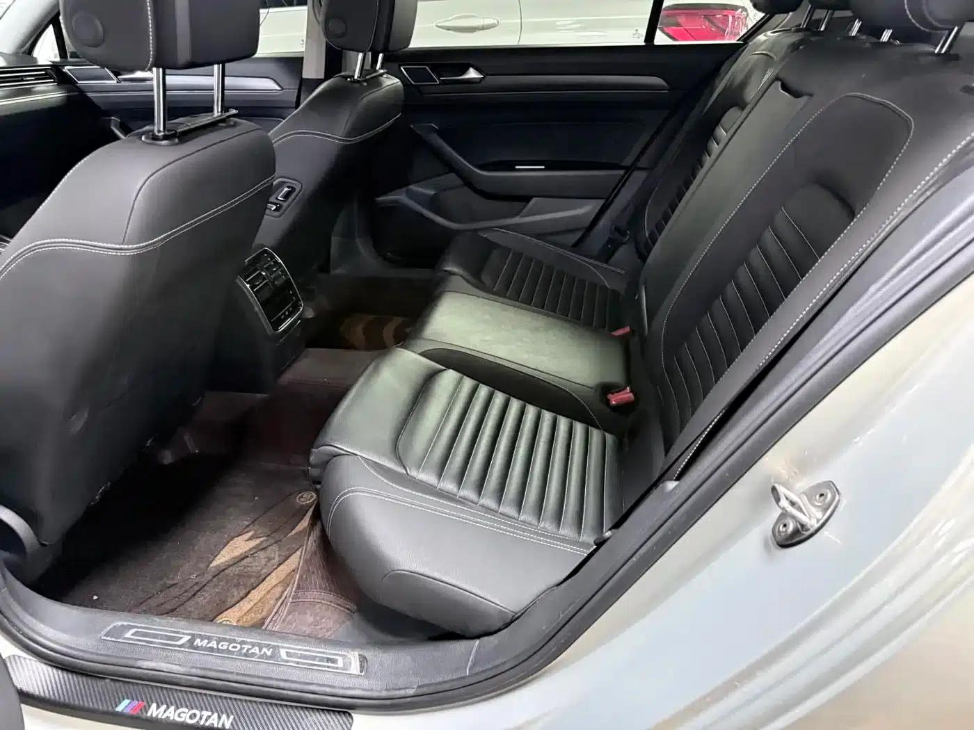 Volkswagen Passat 2021 330TSI DSG 30th Anniversary Edition — миниатюра 5