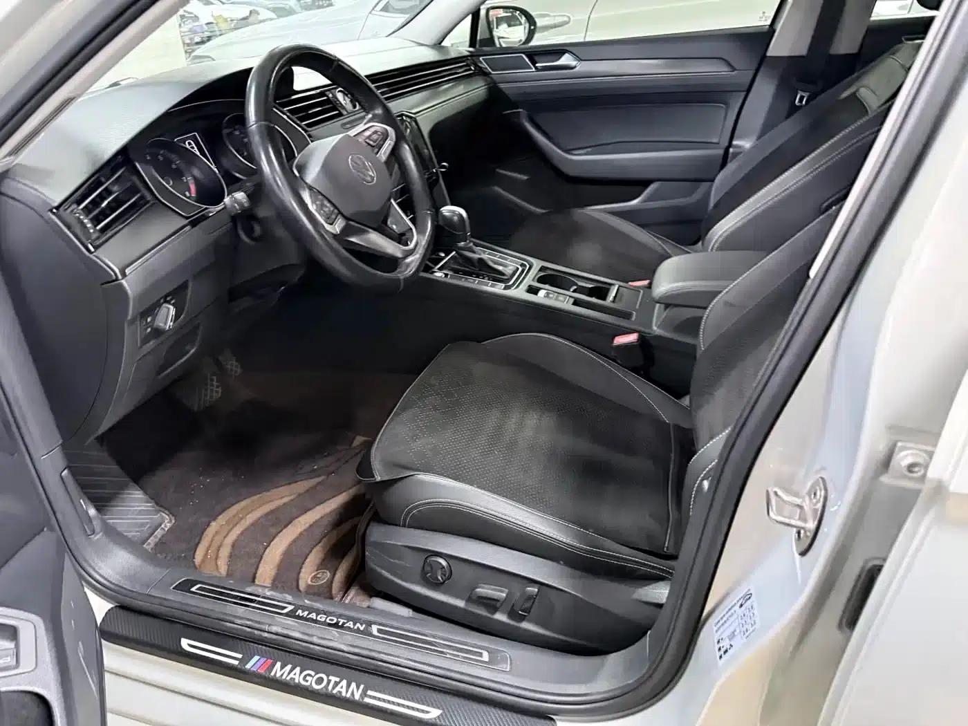 Volkswagen Passat 2021 330TSI DSG 30th Anniversary Edition — миниатюра 9