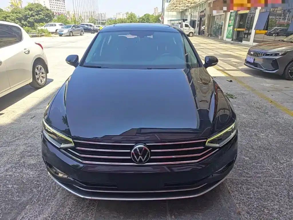 2020 Volkswagen Passat 330TSI DSG Leading Edition — миниатюра 3