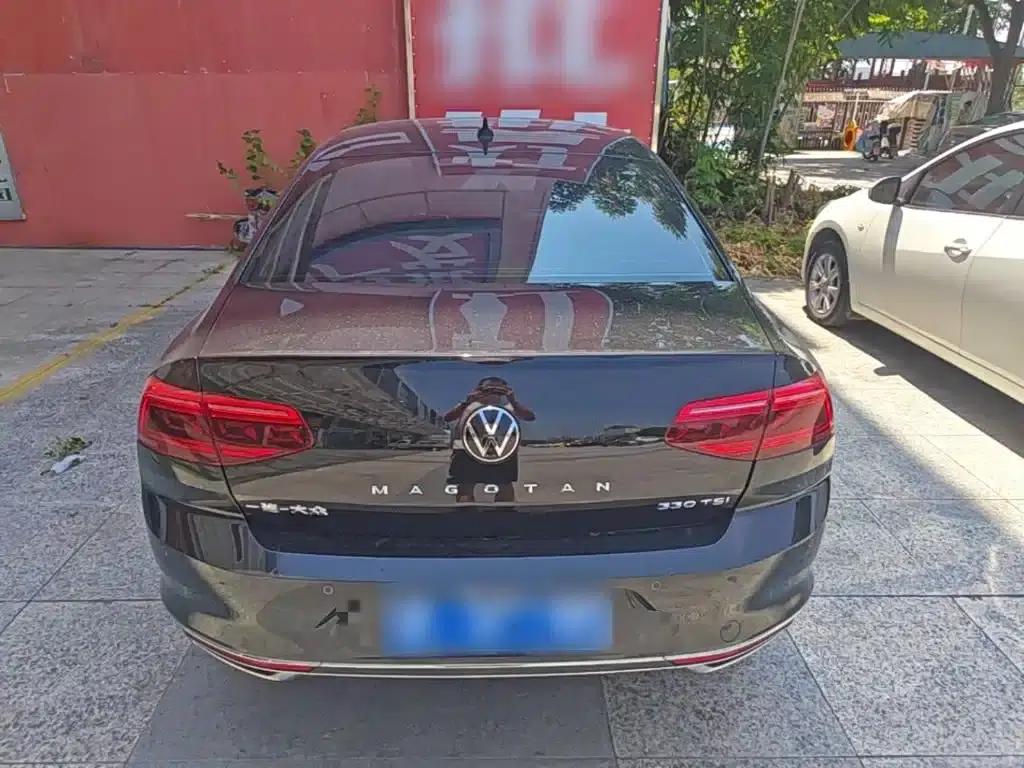 2020 Volkswagen Passat 330TSI DSG Leading Edition — миниатюра 6