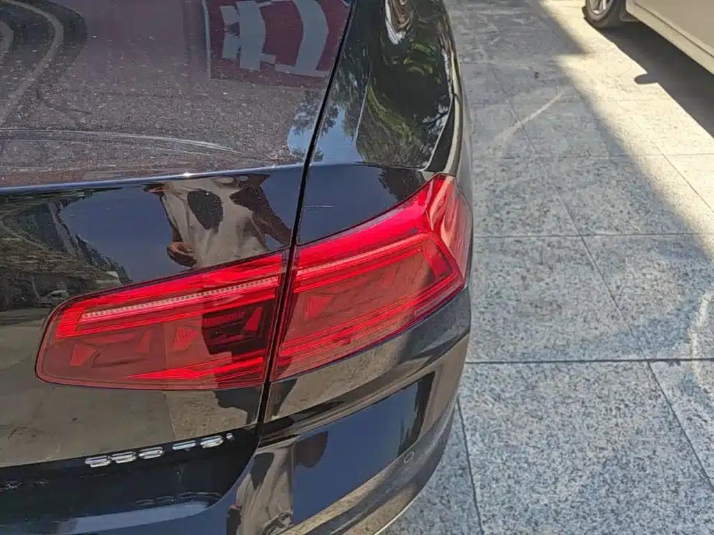 2020 Volkswagen Passat 330TSI DSG Leading Edition — миниатюра 8