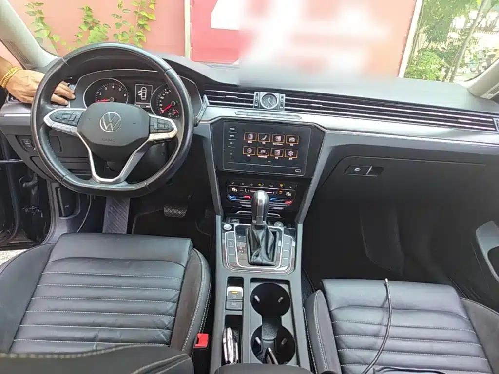 2020 Volkswagen Passat 330TSI DSG Leading Edition — миниатюра 10