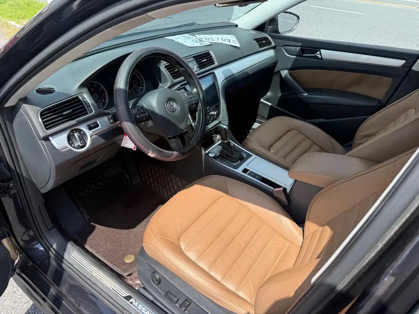 2015 Passat 1.8TSI DSG Royal Edition — миниатюра 4