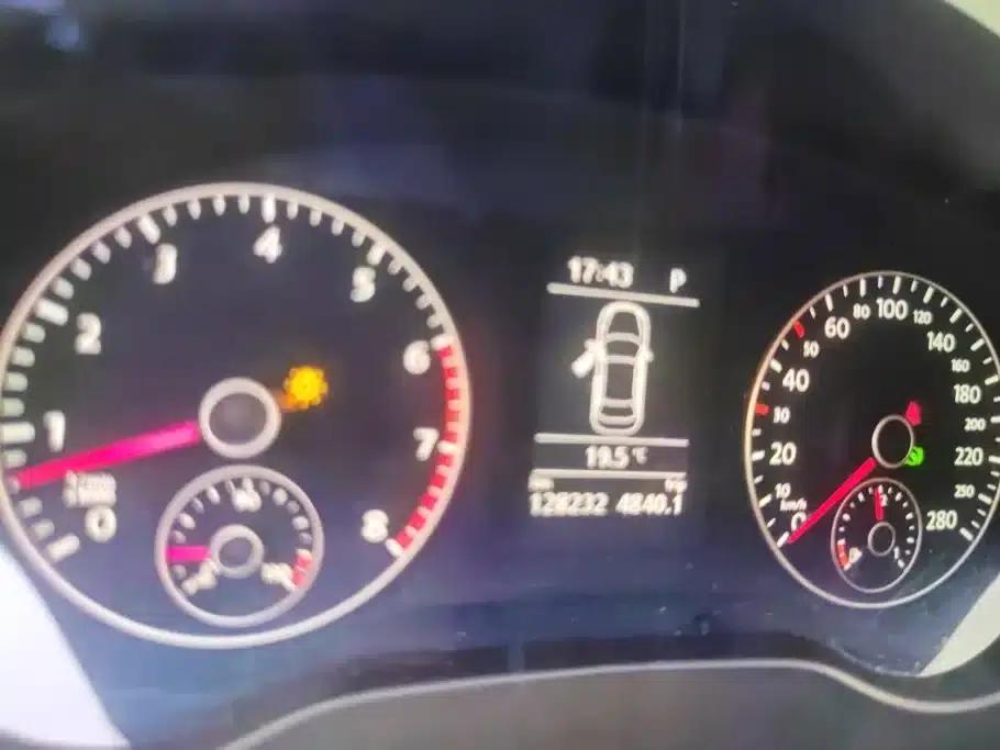 2012 Volkswagen Sagitar 1.4TSI Automatic Fashion Edition — миниатюра 14
