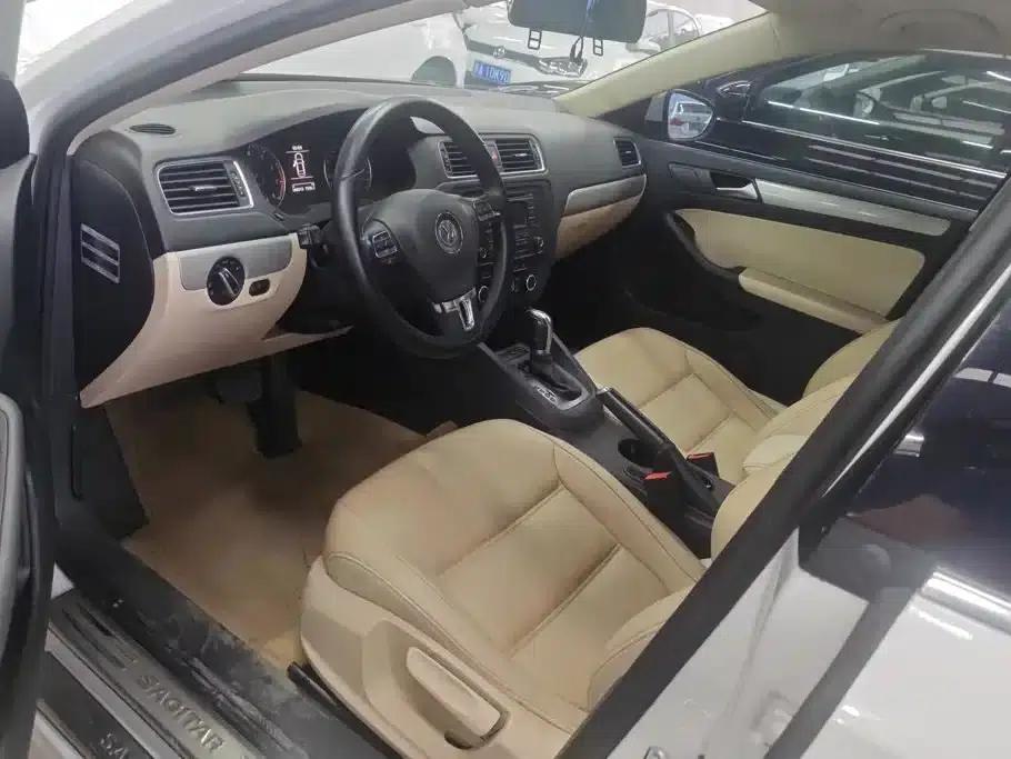 2012 Volkswagen Sagitar 1.4TSI Automatic Fashion Edition — миниатюра 9
