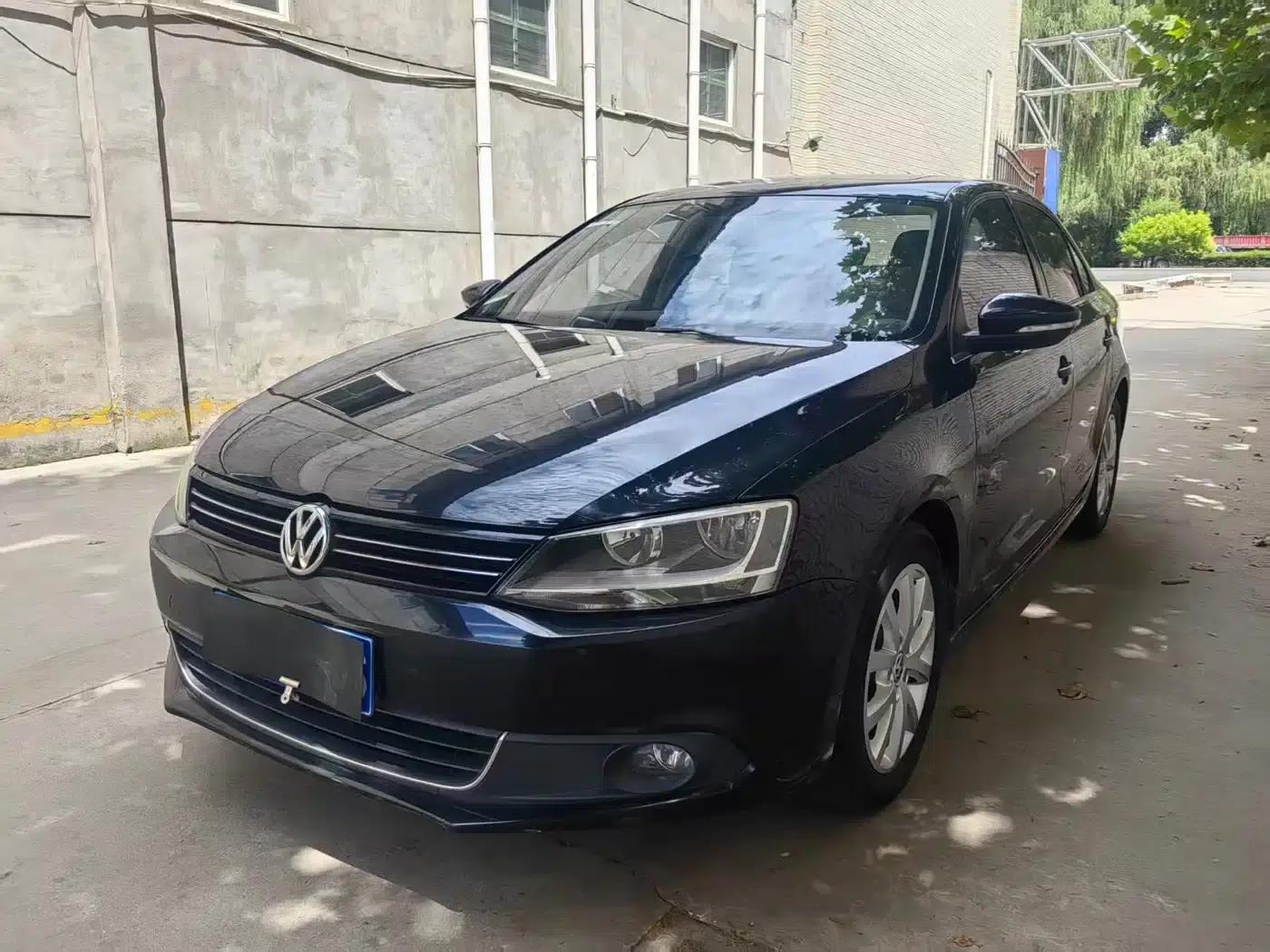 2012 Volkswagen Sagitar 1.6L Automatic Comfort Model — миниатюра 1