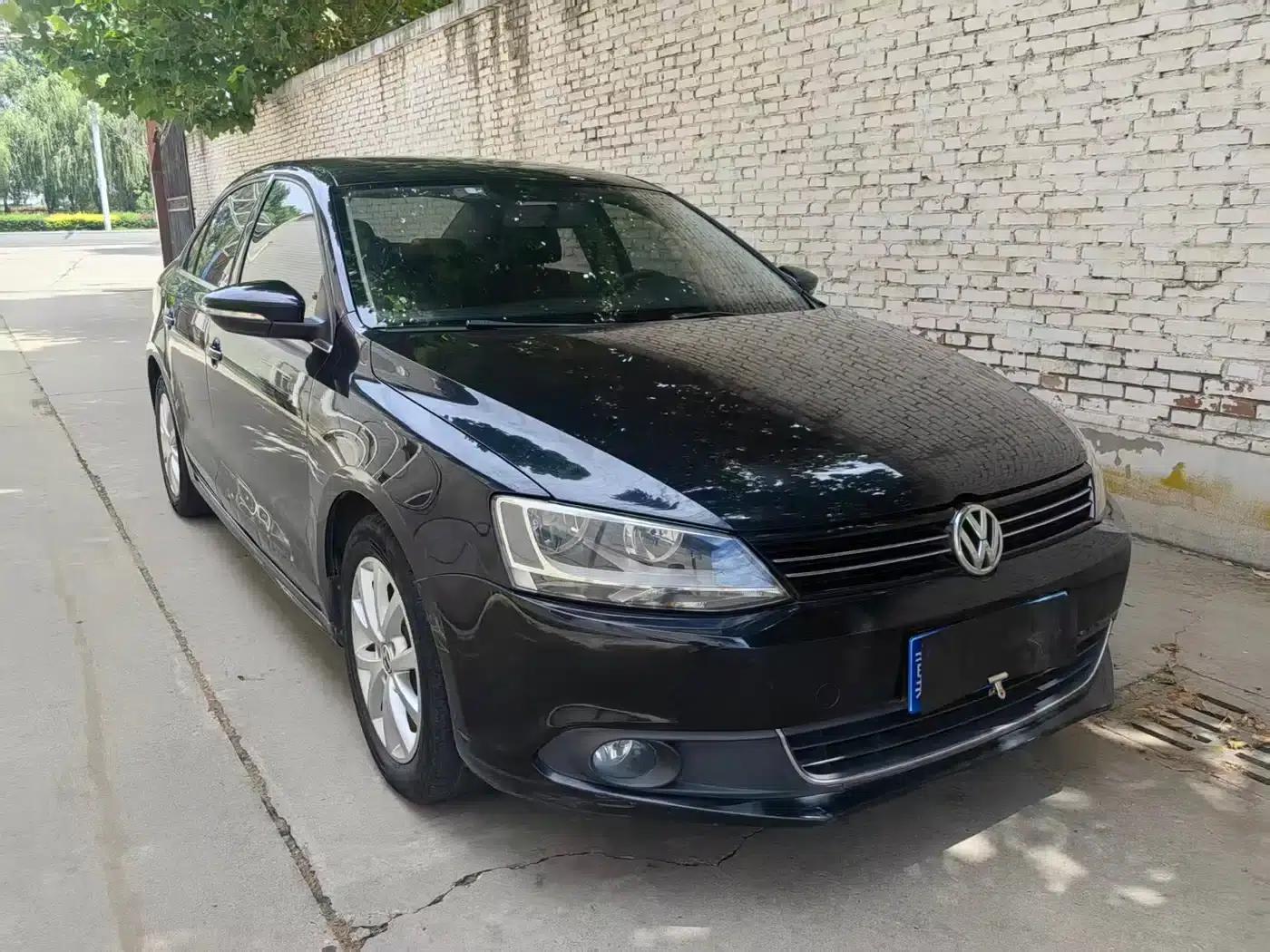 2012 Volkswagen Sagitar 1.6L Automatic Comfort Model — миниатюра 3