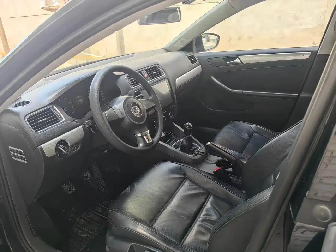 2012 Volkswagen Sagitar 1.6L Automatic Comfort Model — миниатюра 7