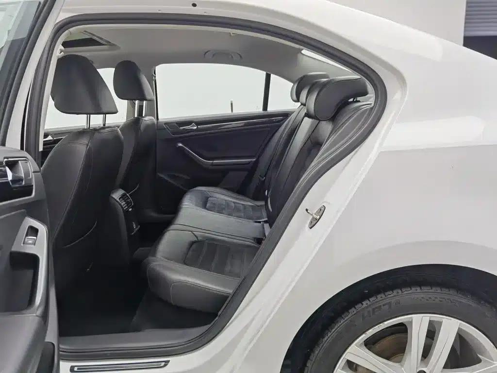2018 Volkswagen Sagitar 280TSI DSG Luxury — миниатюра 15