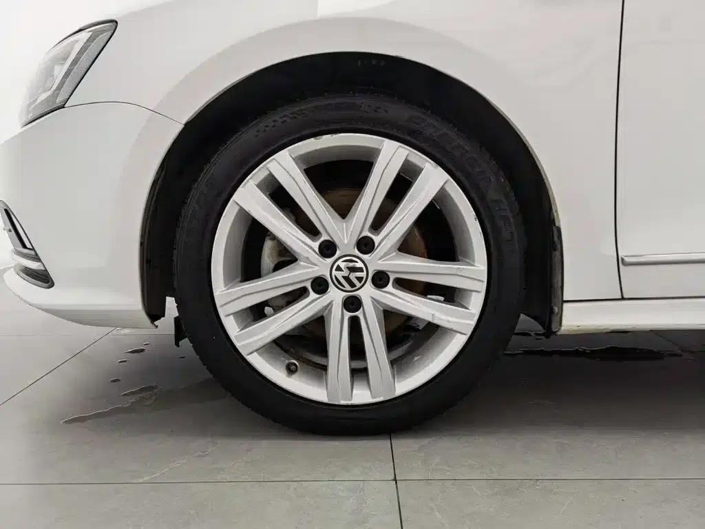 2018 Volkswagen Sagitar 280TSI DSG Luxury — миниатюра 17