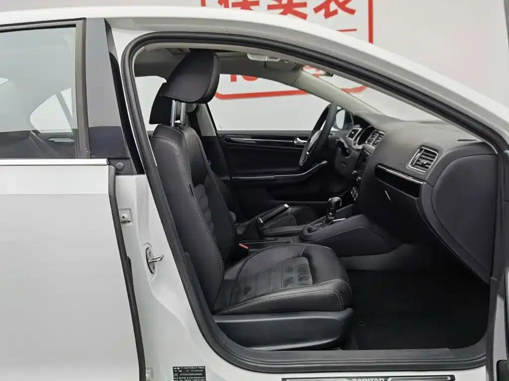 2018 Volkswagen Sagitar 280TSI DSG Luxury — миниатюра 23