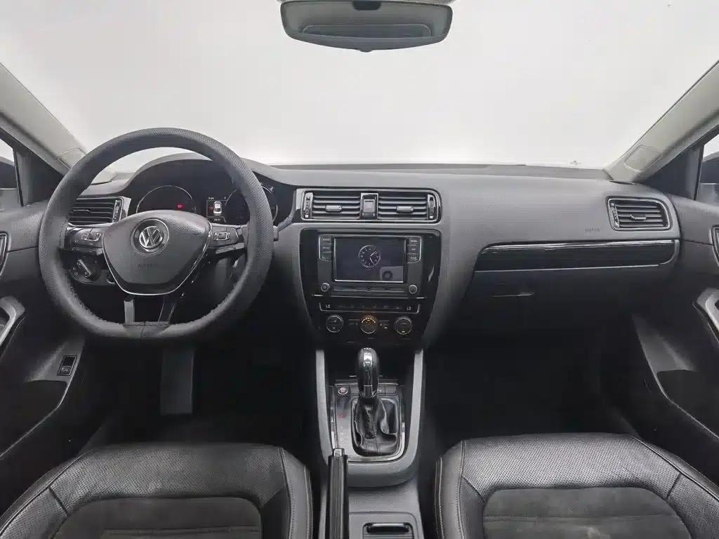 2018 Volkswagen Sagitar 280TSI DSG Luxury — миниатюра 5