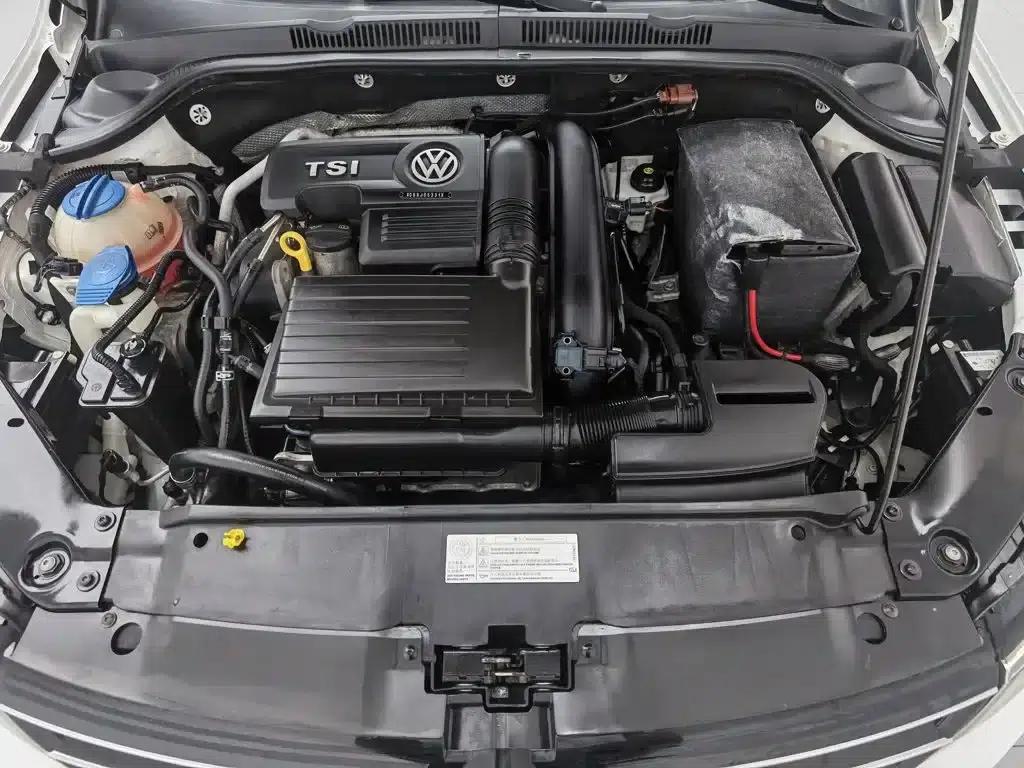 2018 Volkswagen Sagitar 280TSI DSG Luxury — миниатюра 6