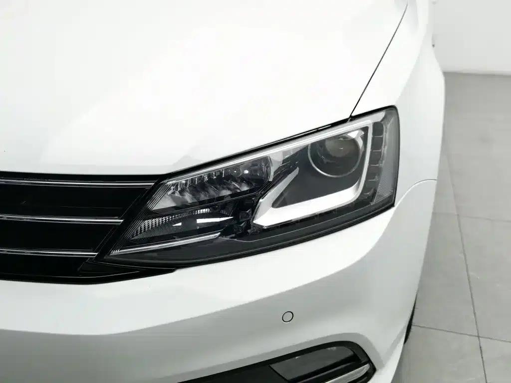 2018 Volkswagen Sagitar 280TSI DSG Luxury — миниатюра 7