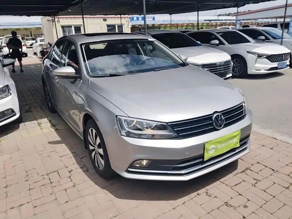 2018 Volkswagen Sagitar 1.6L Automatic Comfort Model — миниатюра 4