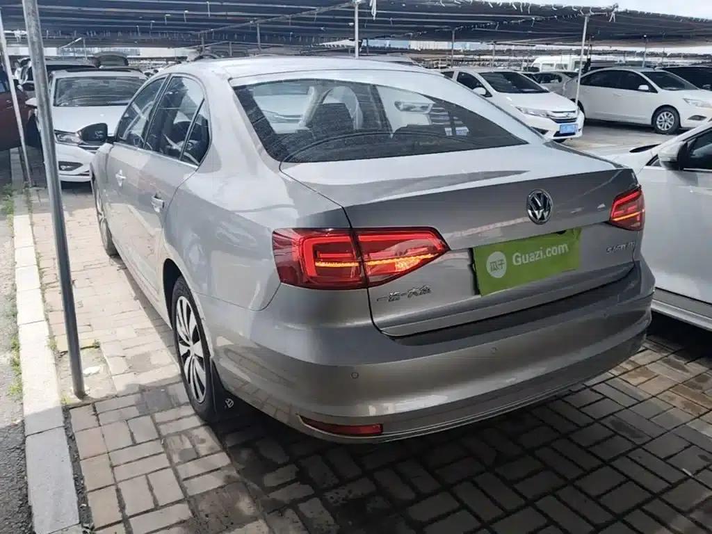 2018 Volkswagen Sagitar 1.6L Automatic Comfort Model — миниатюра 5