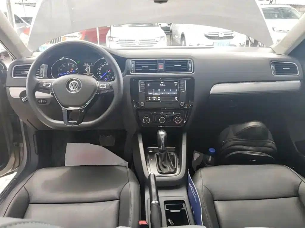 2018 Volkswagen Sagitar 1.6L Automatic Comfort Model — миниатюра 10