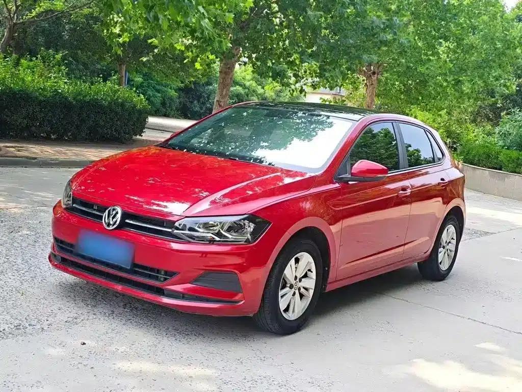 2019 Polo Plus 1.5L Automatic Panoramic Enjoyment Edition — миниатюра 1