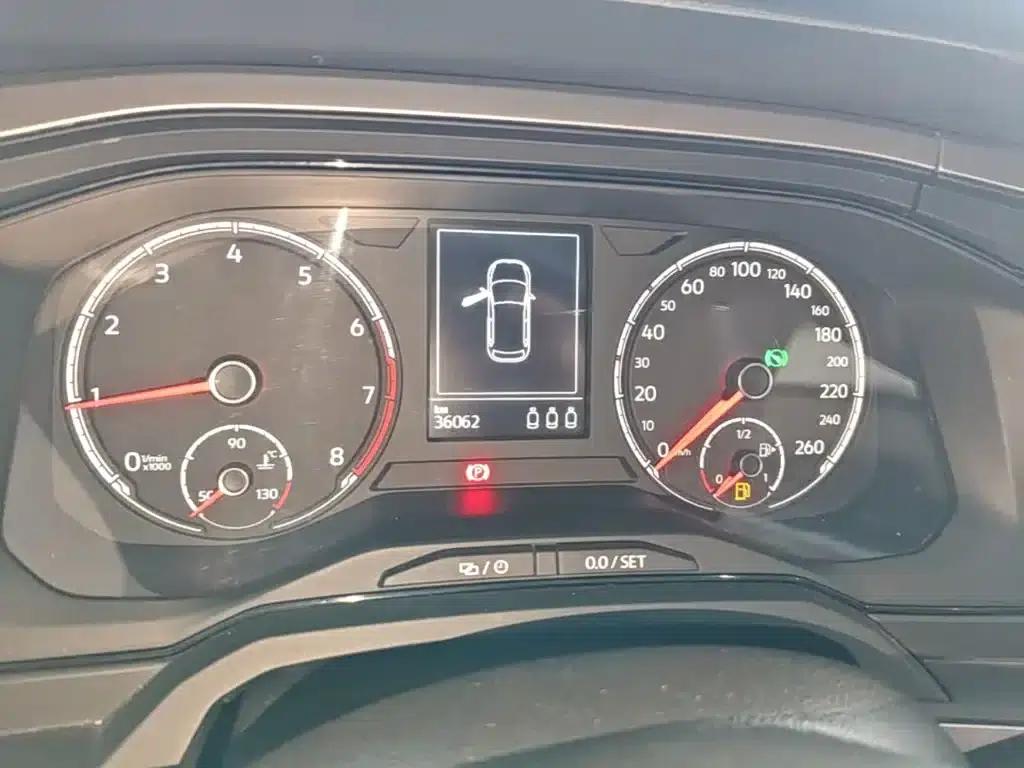 2019 Polo Plus 1.5L Automatic Panoramic Enjoyment Edition — миниатюра 12