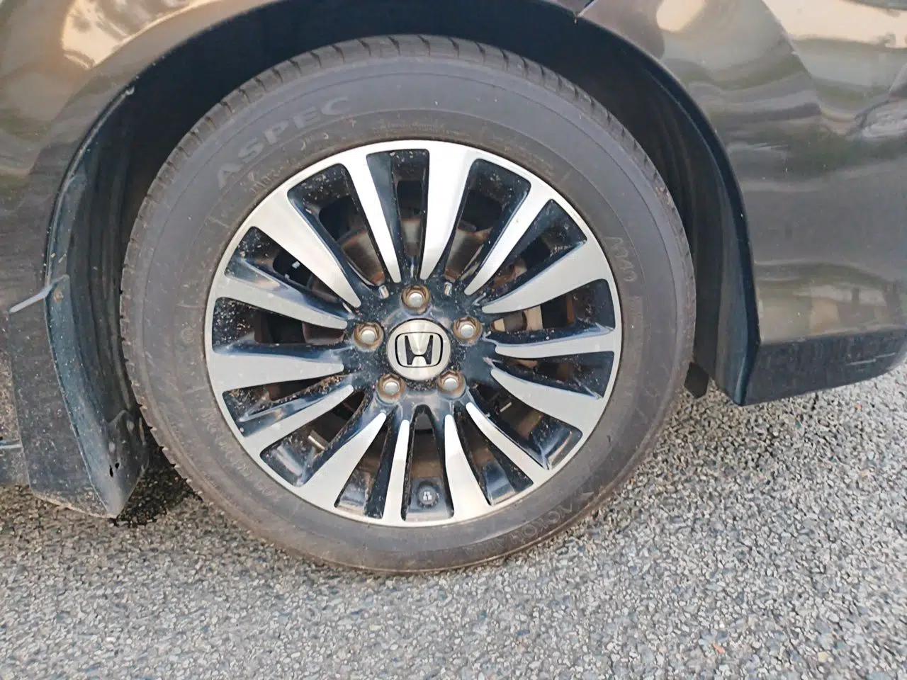 Honda Crider 2013 1.8L automatic luxury edition — миниатюра 8