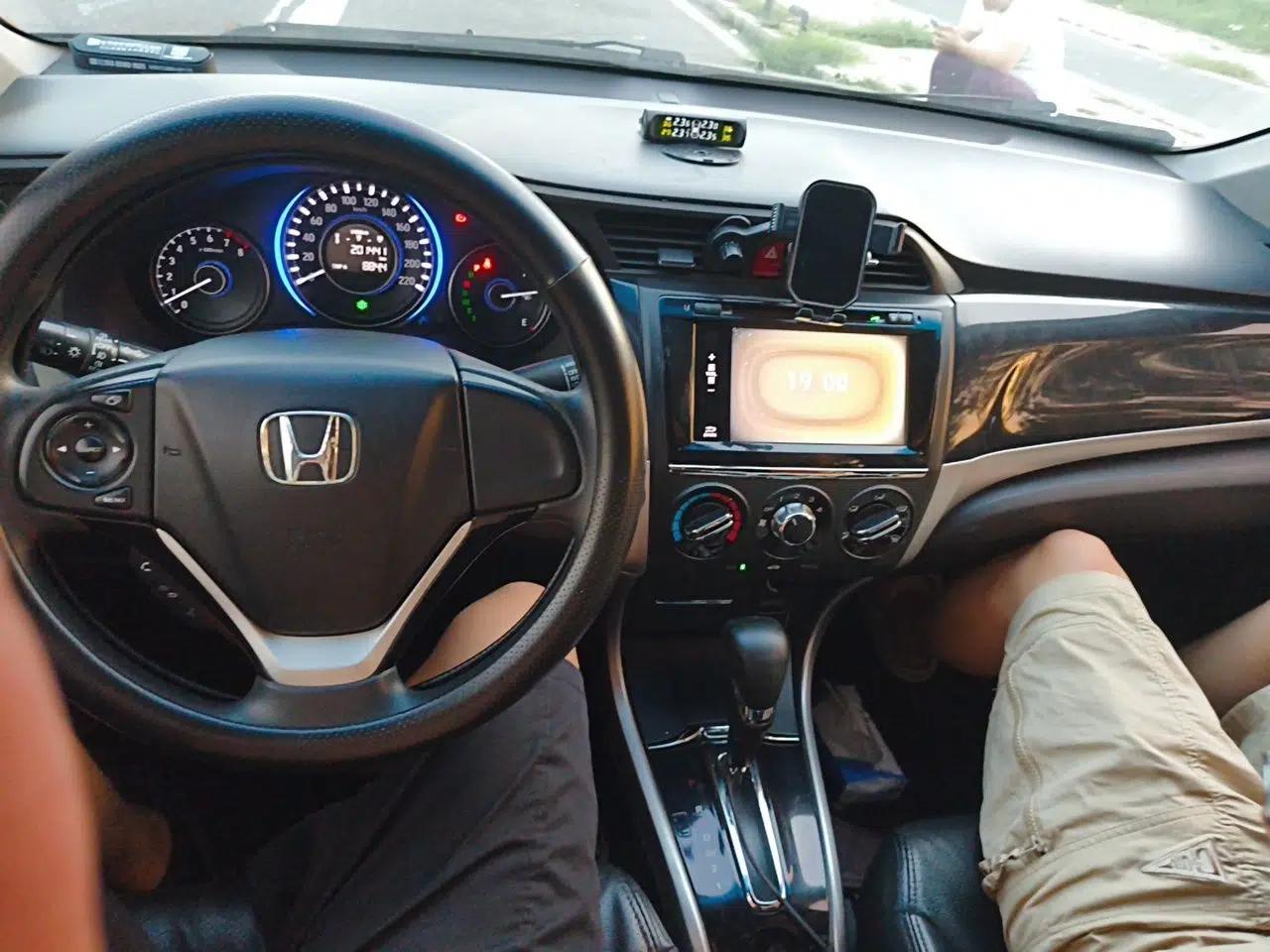 Honda Crider 2013 1.8L automatic luxury edition — миниатюра 9