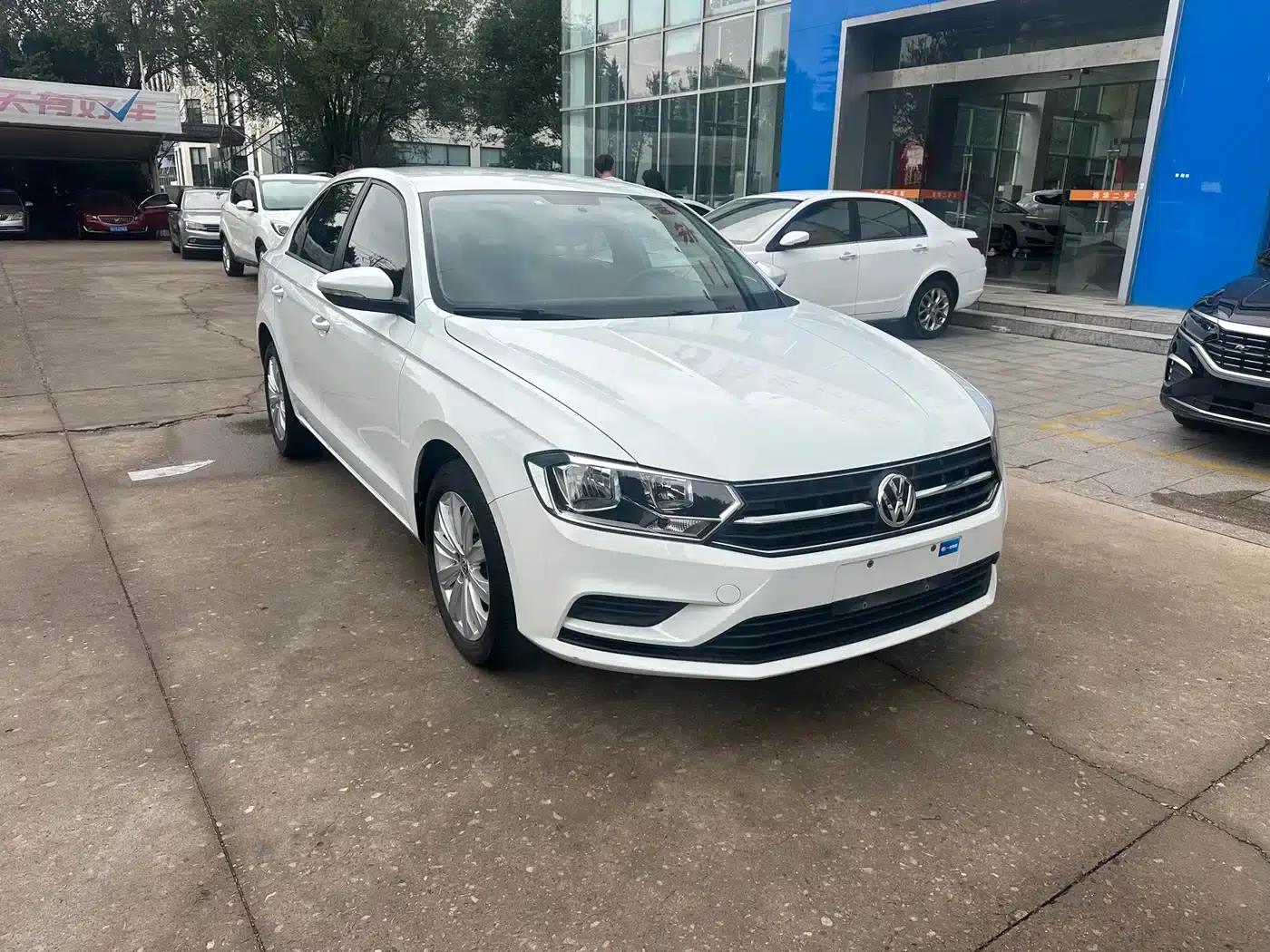 2019 Volkswagen Bora Legend 1.5L Automatic Fashion Model (China VI Emission Standard) — миниатюра 3