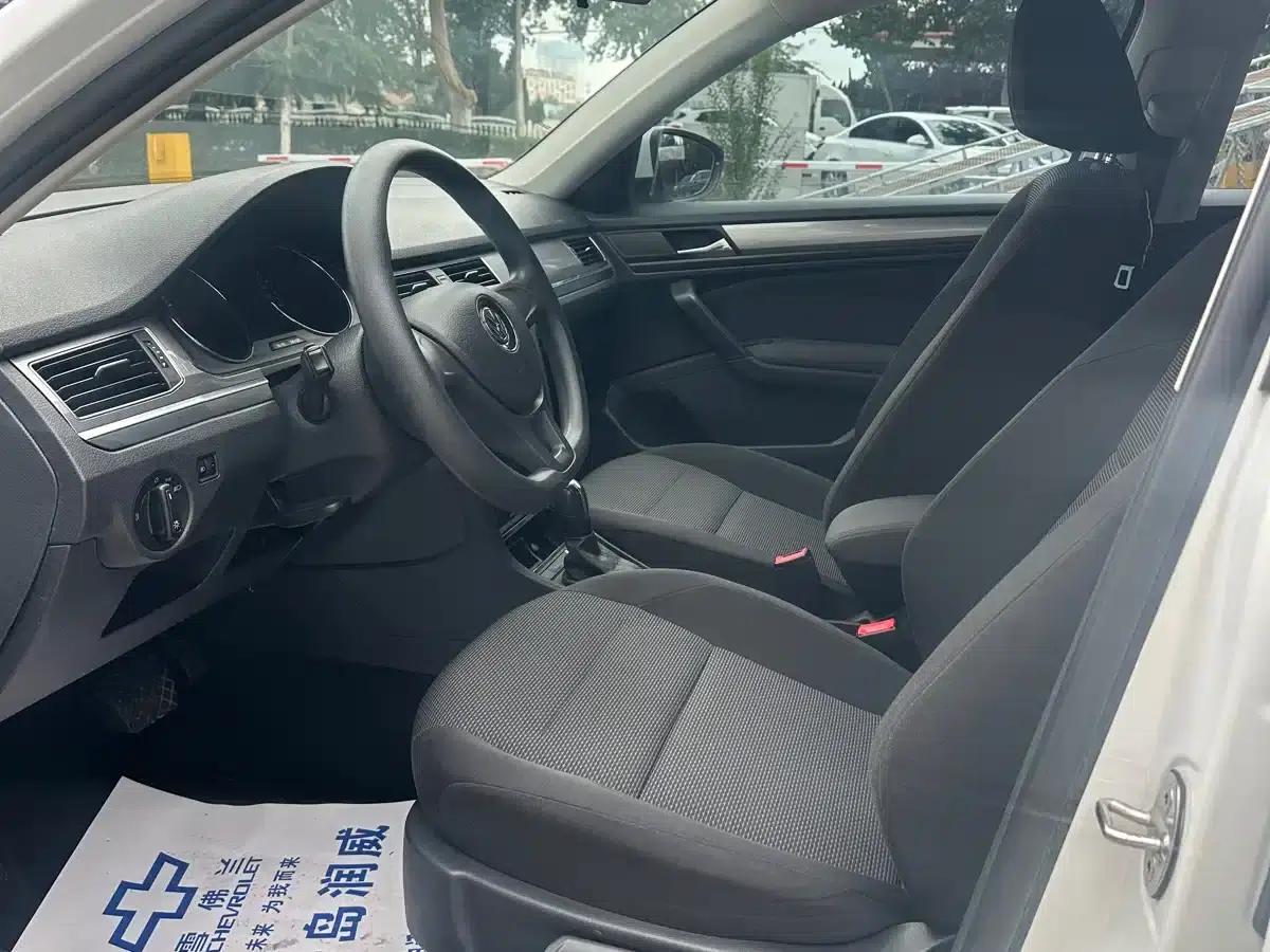 2019 Volkswagen Bora Legend 1.5L Automatic Fashion Model (China VI Emission Standard) — миниатюра 7