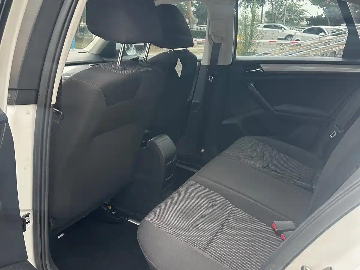 2019 Volkswagen Bora Legend 1.5L Automatic Fashion Model (China VI Emission Standard) — миниатюра 8