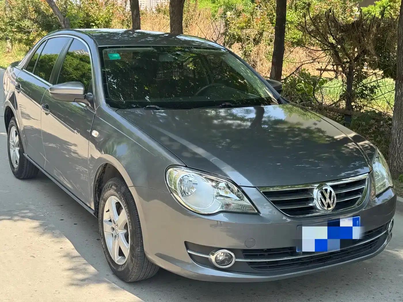 2012 Volkswagen Bora 1.6L Automatic Fashion Edition — миниатюра 3