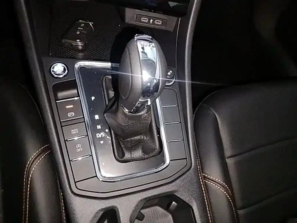 2025 Volkswagen Bora 200TSI DSG Joyful Navigation Edition — миниатюра 14