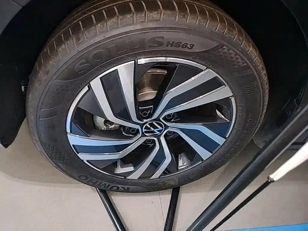 2025 Volkswagen Bora 200TSI DSG Joyful Navigation Edition — миниатюра 23