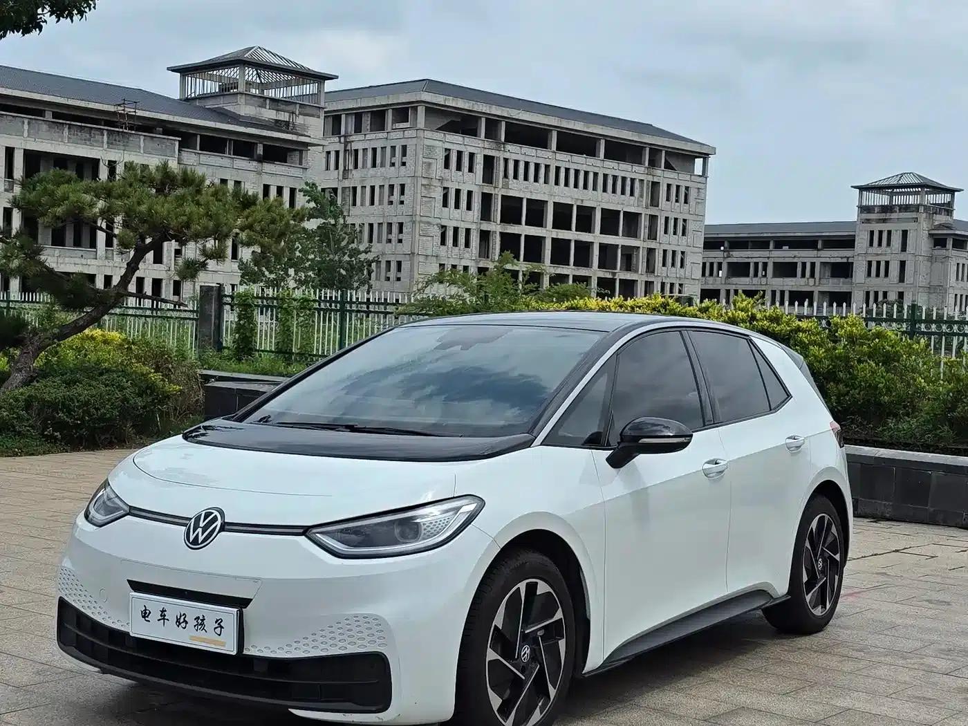 Volkswagen ID.3 2024 Intelligent Edition — миниатюра 1