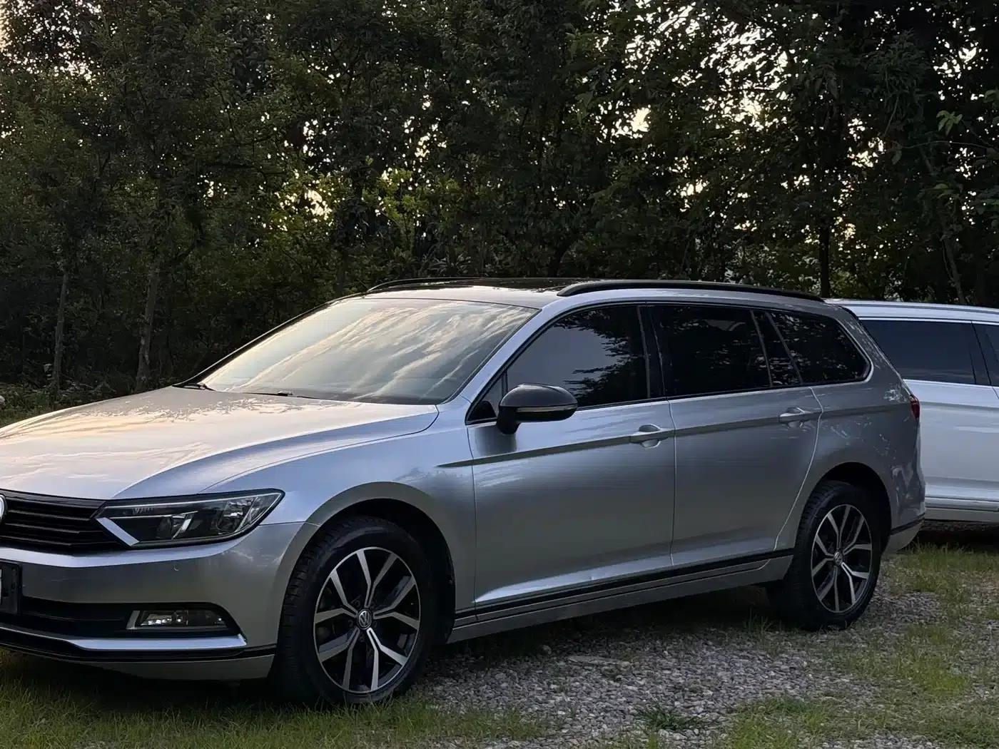 Passat Variant 2018 380TSI 2WD Comfortline — миниатюра 14