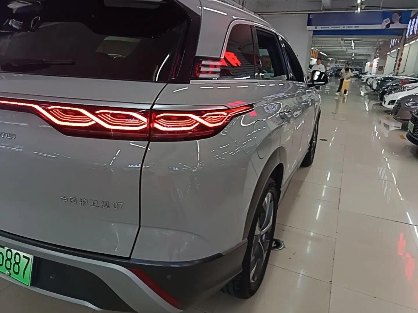 BYD Frigate 07 2023 DM-i 100KM Prestige Model — миниатюра 9