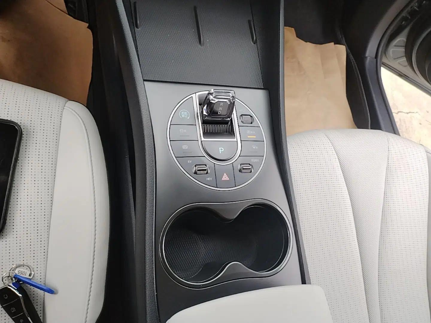 BYD Seal 05 DM-i 2025 DM-i Smart Drive 55KM Luxury Model — миниатюра 21