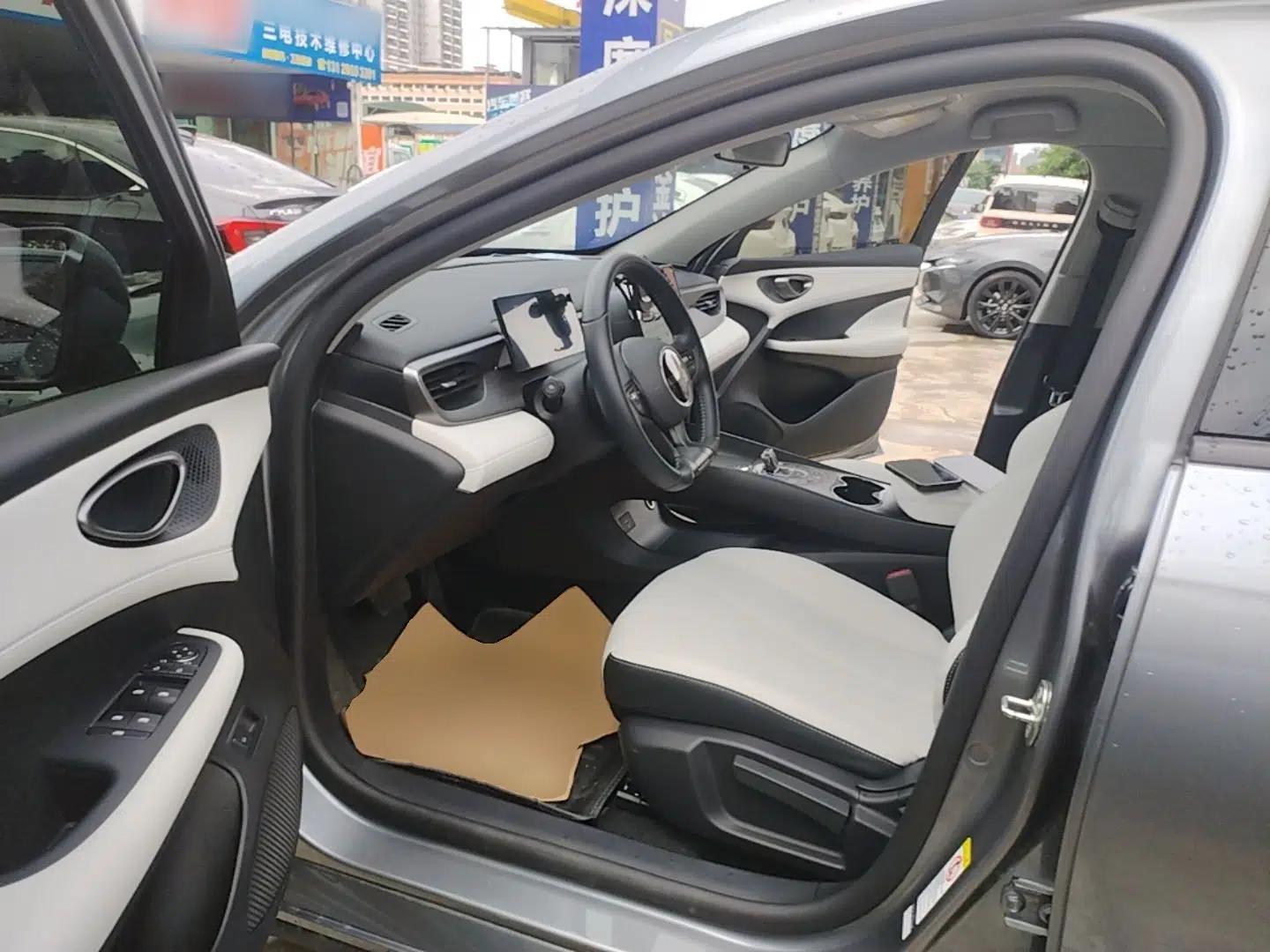 BYD Seal 05 DM-i 2025 DM-i Smart Drive 55KM Luxury Model — миниатюра 22
