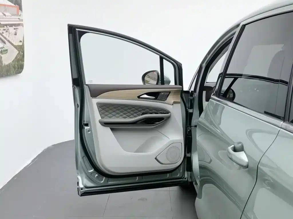 Fengxing Yacht 2022 1.5T DCT Wave Chaser Edition — миниатюра 8